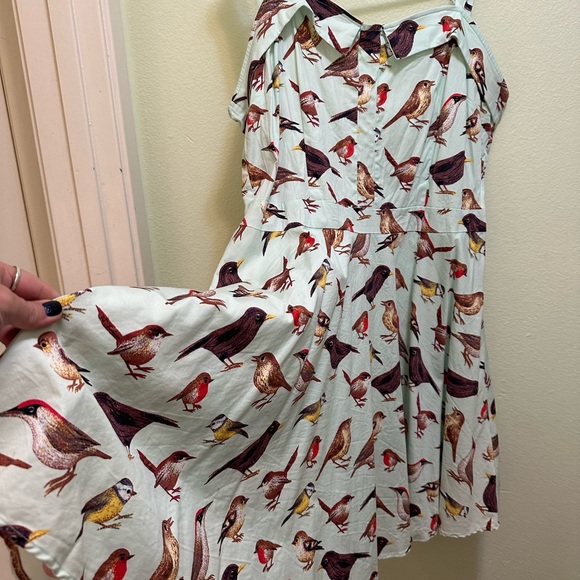 Plus size vintageish dress. Size 4x but really like a 2x. Worn a couple times. - Picture 4 of 6